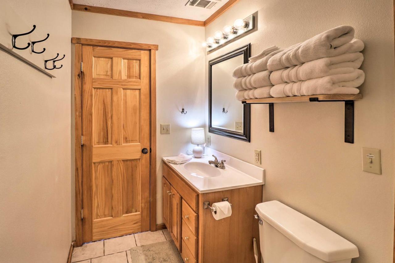Вилла Piney Bluff Retreat With Mountain Views! Экстерьер фото